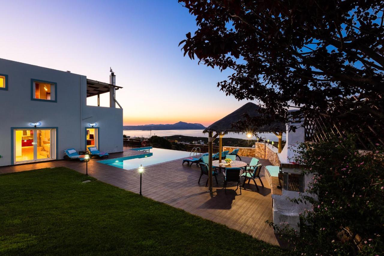 Ekaterini Vip Villa 플라카 외부 사진